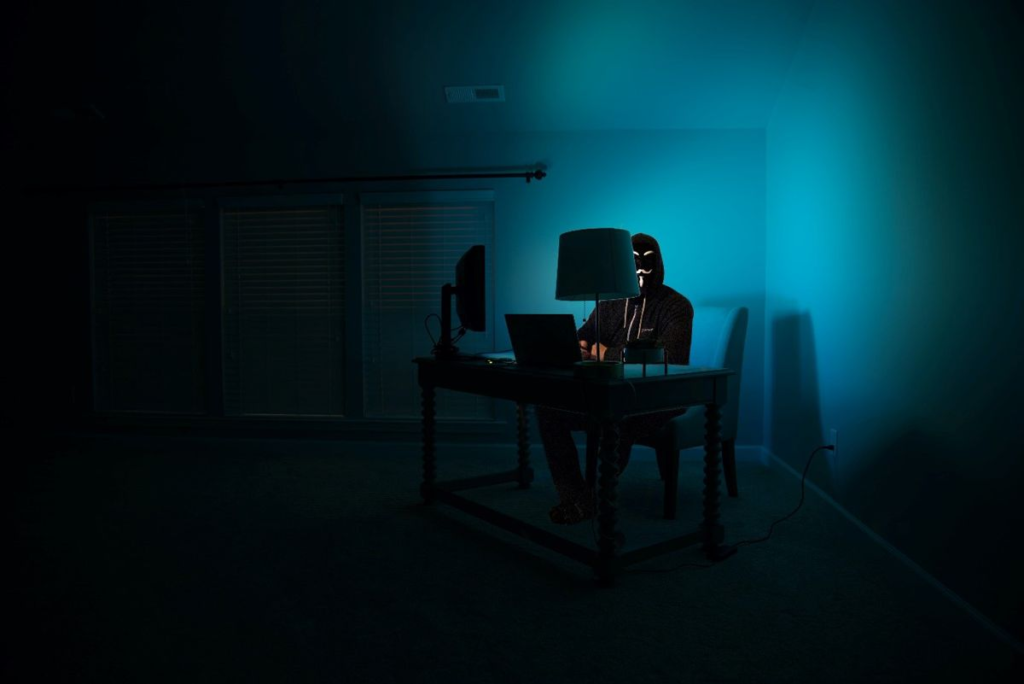 Do's and Don'ts of the Dark Web